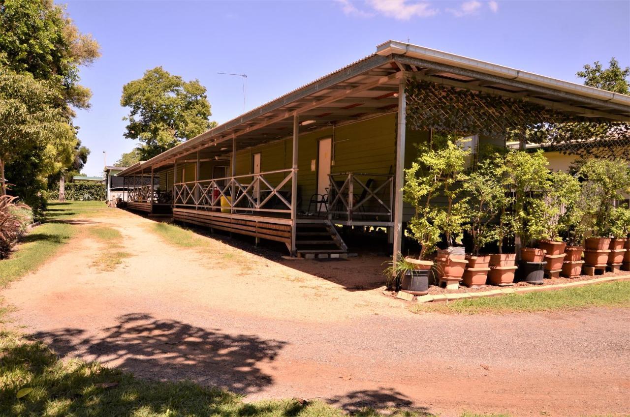 Gold City Motel Charters Towers Exterior photo
